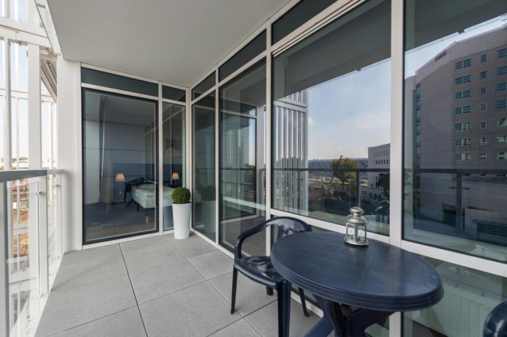 Apartamenty Towarowa Poznań Exteriör bild