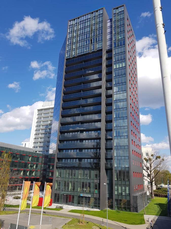Apartamenty Towarowa Poznań Exteriör bild