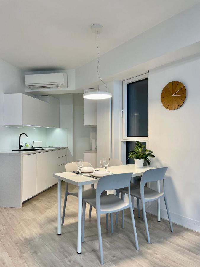 Apartamenty Towarowa Poznań Exteriör bild