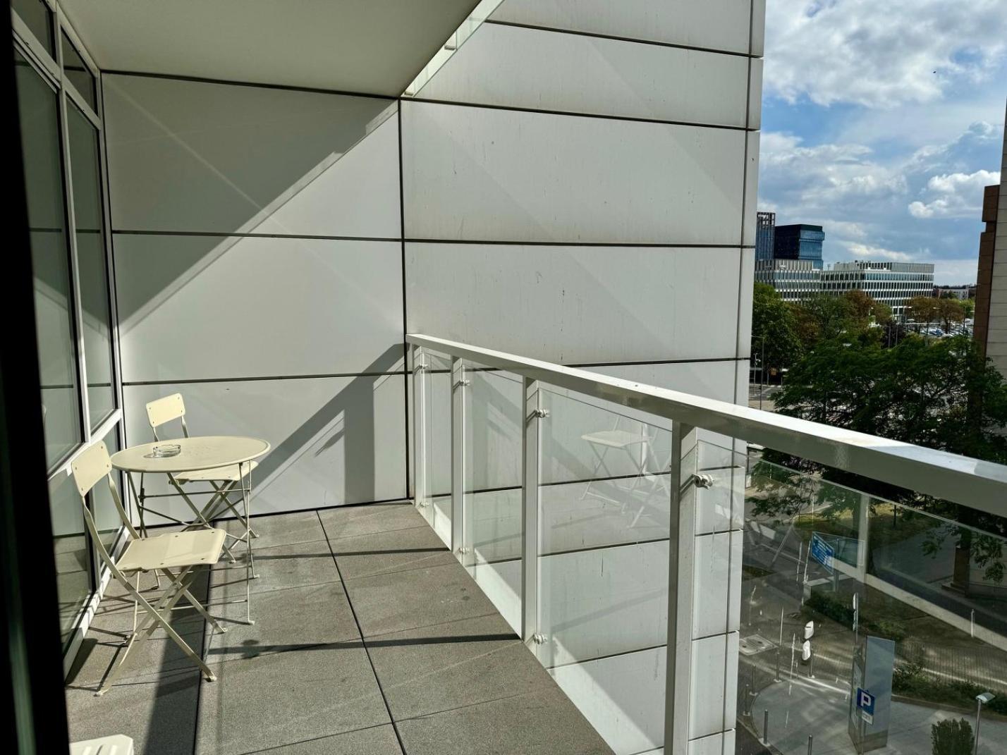 Apartamenty Towarowa Poznań Exteriör bild