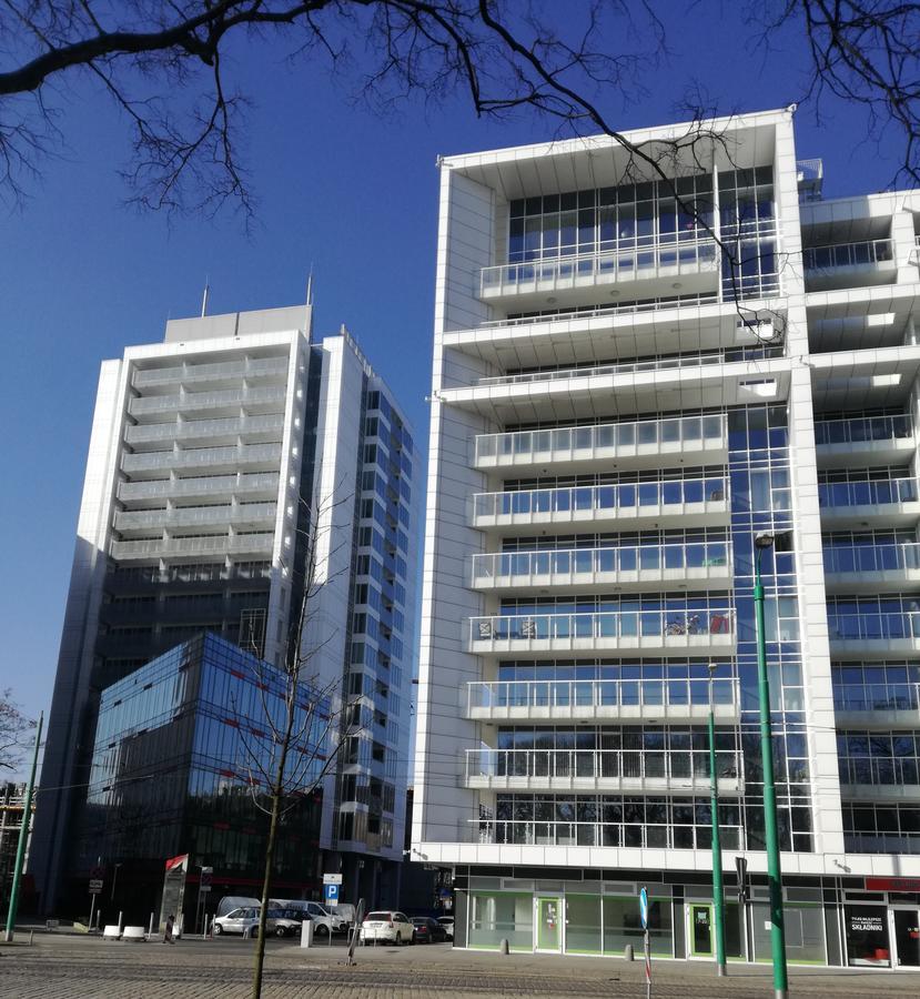 Apartamenty Towarowa Poznań Exteriör bild